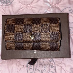 Louis Vuitton Damier Ebene six ring key holder